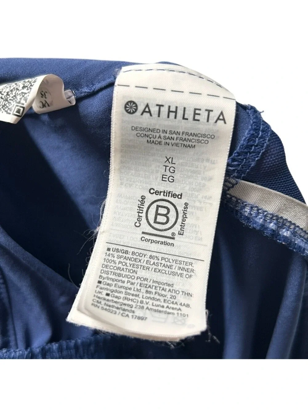 Athleta Women's Blue Black Wave Print Mesh Racer Run 4